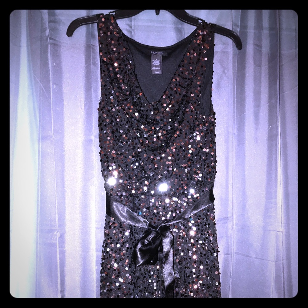 Stunning Beautiful cocktail dress!